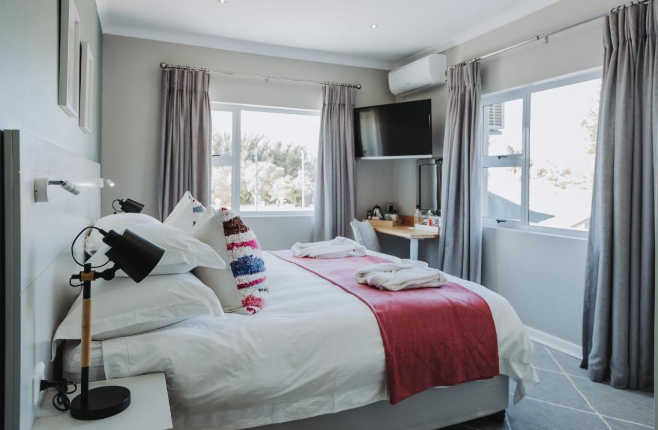 The Edge Boutique Bed And Breakfast 고누비 외부 사진