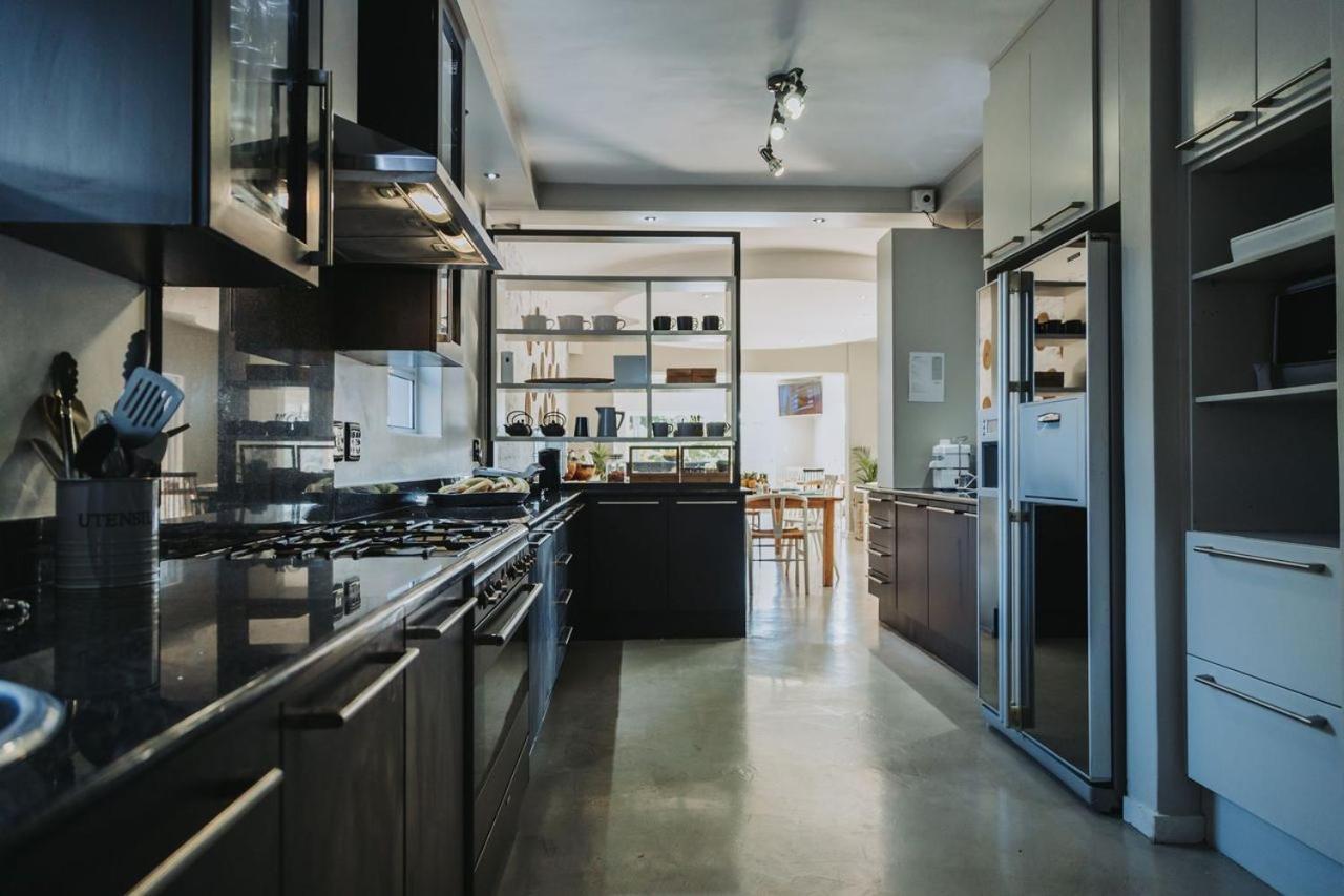 The Edge Boutique Bed And Breakfast 고누비 외부 사진