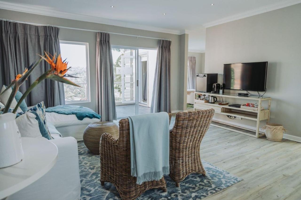 The Edge Boutique Bed And Breakfast 고누비 외부 사진